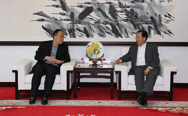 張學(xué)武董事長會見宜春市市長蔣斌一行（圖）