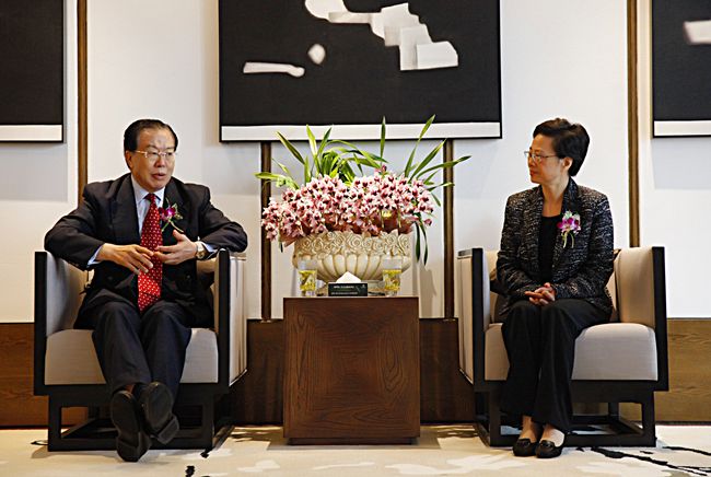 集團(tuán)張學(xué)武董事長(zhǎng)會(huì)見浙江省副省長(zhǎng)梁黎明（圖）