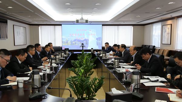 集團(tuán)杜江總經(jīng)理會見海南省委常委、秘書長胡光輝一行（圖）